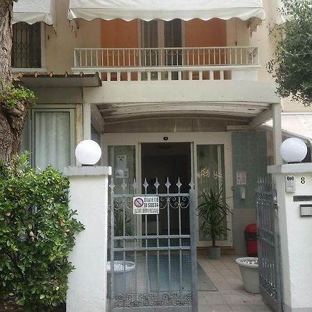 Hotel Manolita Rimini Buitenkant foto