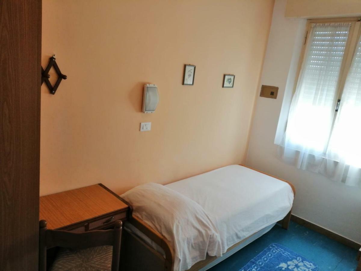 Hotel Manolita Rimini Buitenkant foto